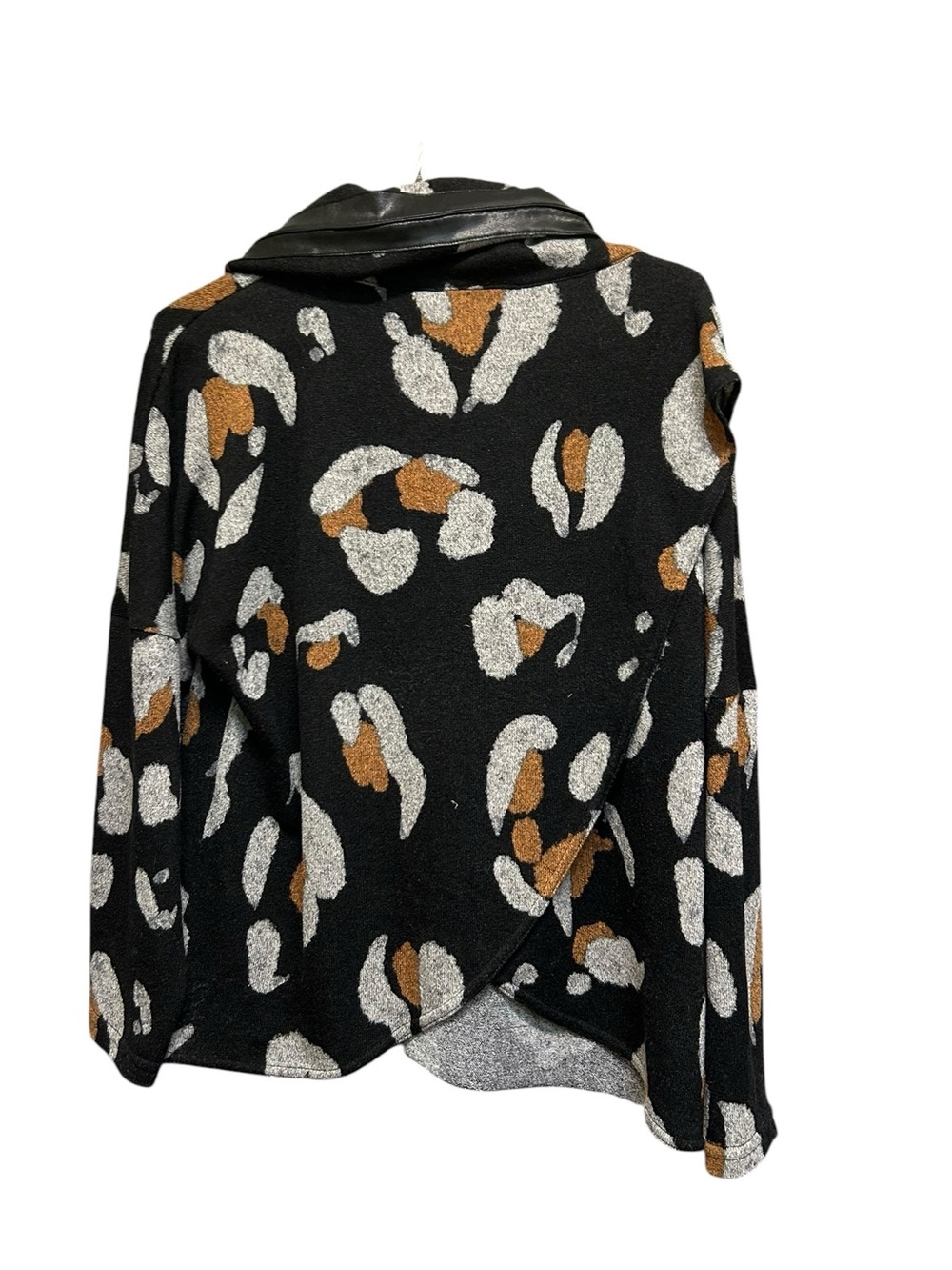 Joseph Ribkoff Bold Animal Print Cowl Neck Faux Leather Knit Top Size 4 - Picture 4 of 5